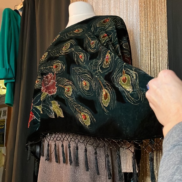 Velvet Peacock Beaded Shawl - Picture 8 of 11